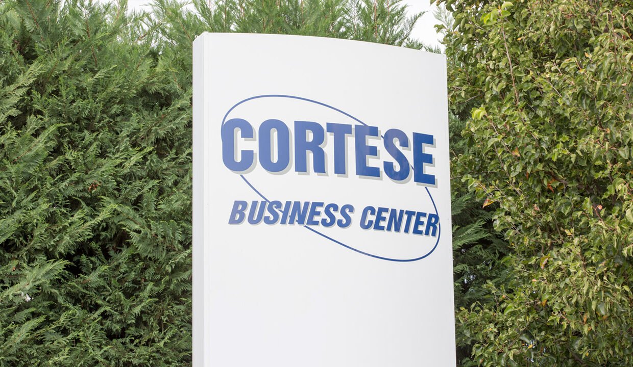 img-business-center-001